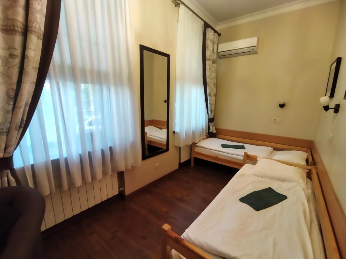 Belokorichi Hotell Kiev Exteriör bild