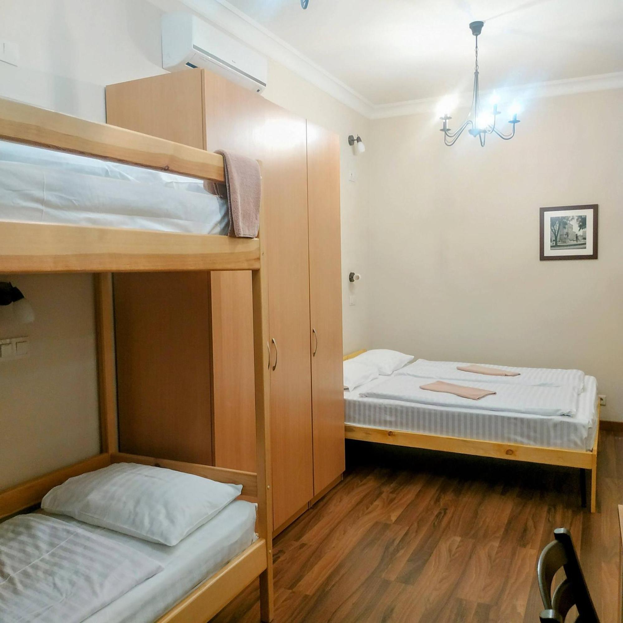 Belokorichi Hotell Kiev Exteriör bild