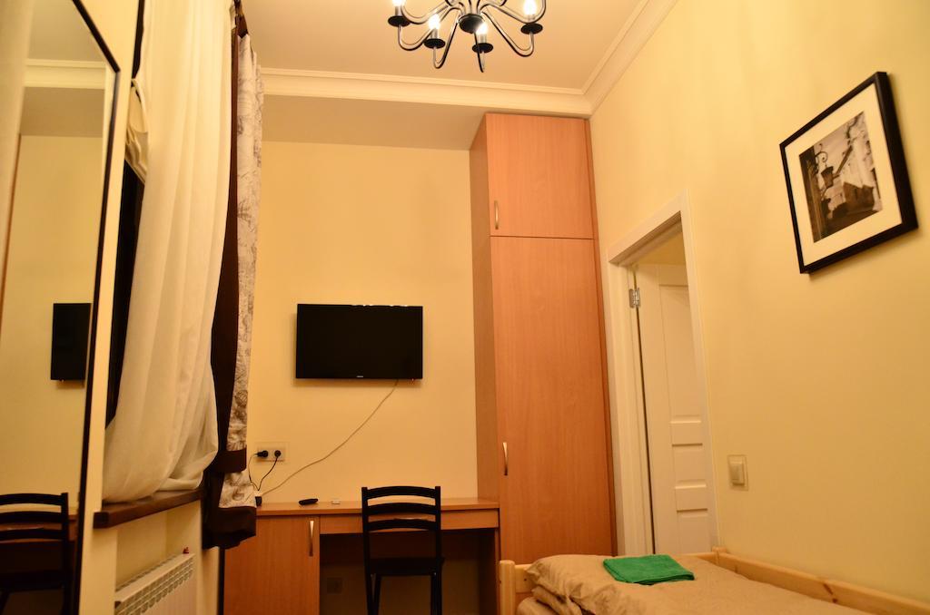 Belokorichi Hotell Kiev Exteriör bild