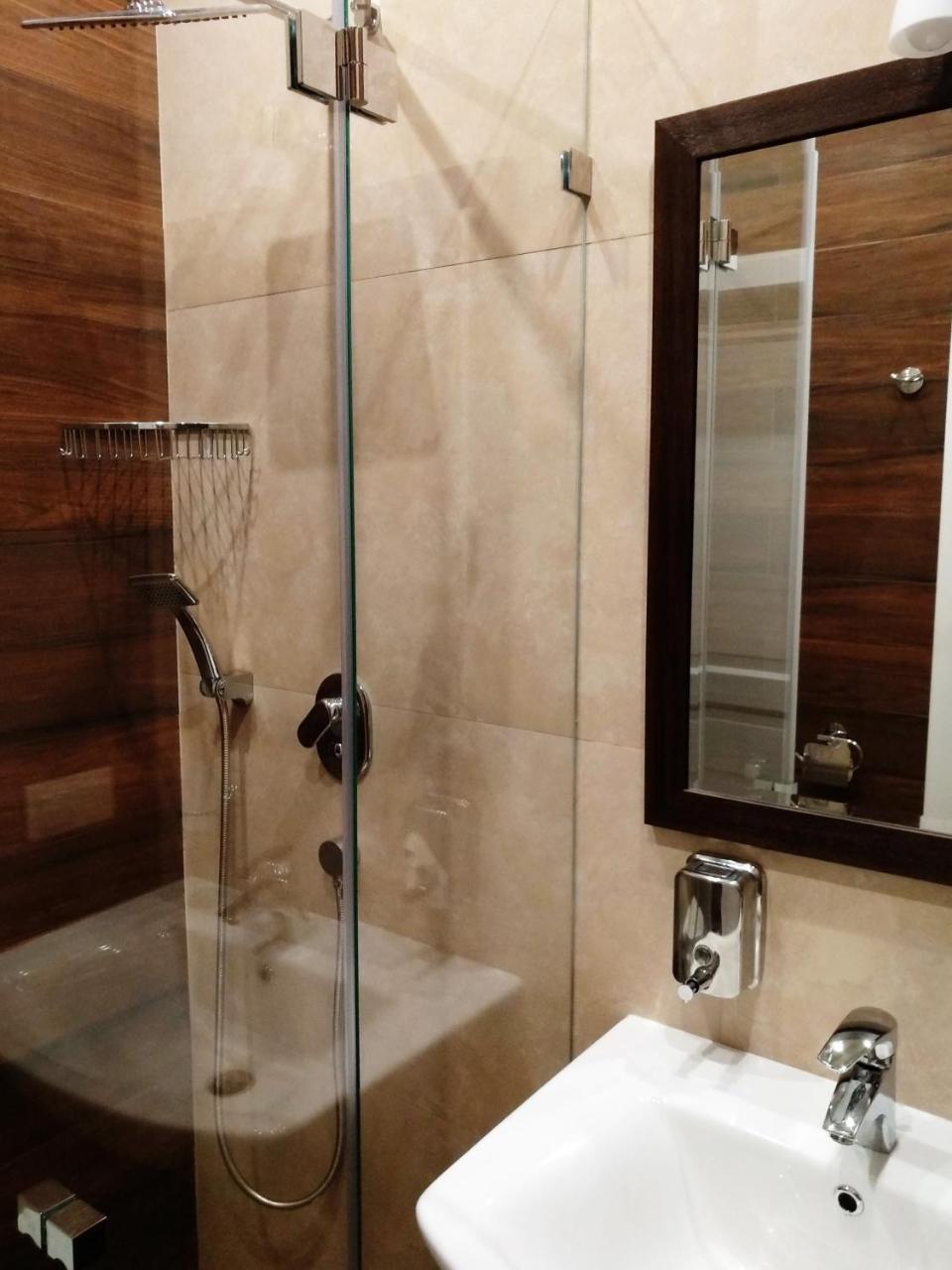 Belokorichi Hotell Kiev Exteriör bild