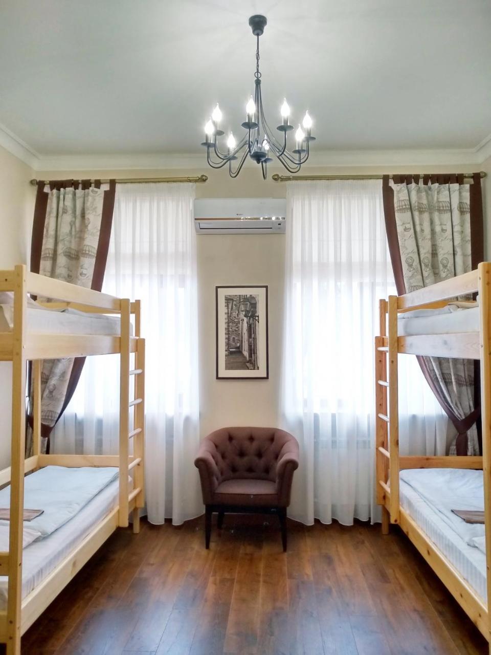 Belokorichi Hotell Kiev Exteriör bild