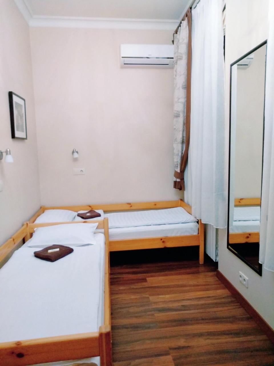 Belokorichi Hotell Kiev Exteriör bild