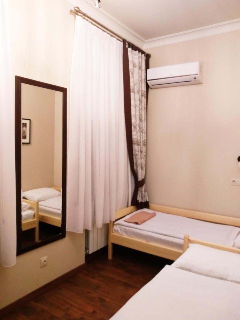 Belokorichi Hotell Kiev Exteriör bild