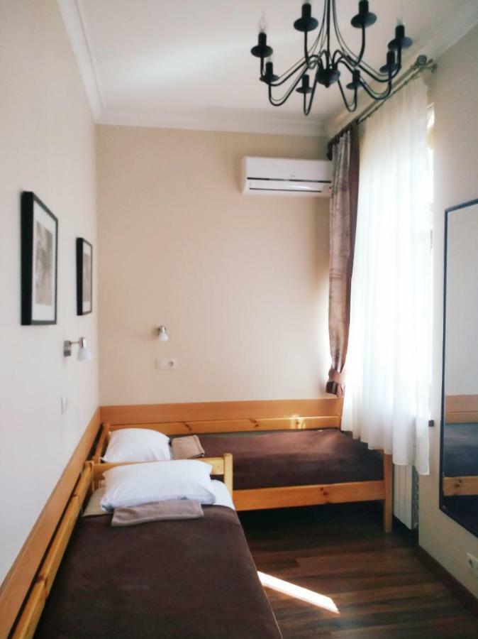 Belokorichi Hotell Kiev Exteriör bild