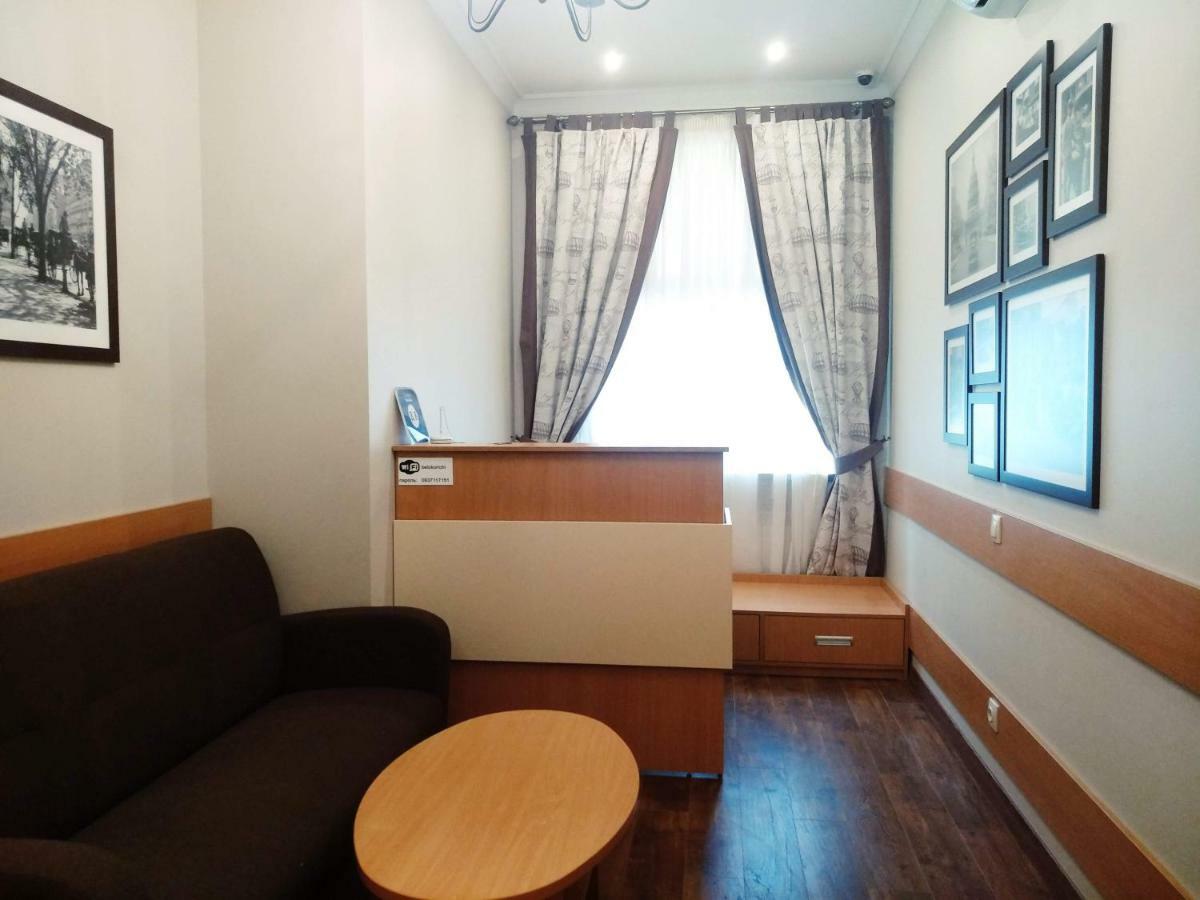 Belokorichi Hotell Kiev Exteriör bild
