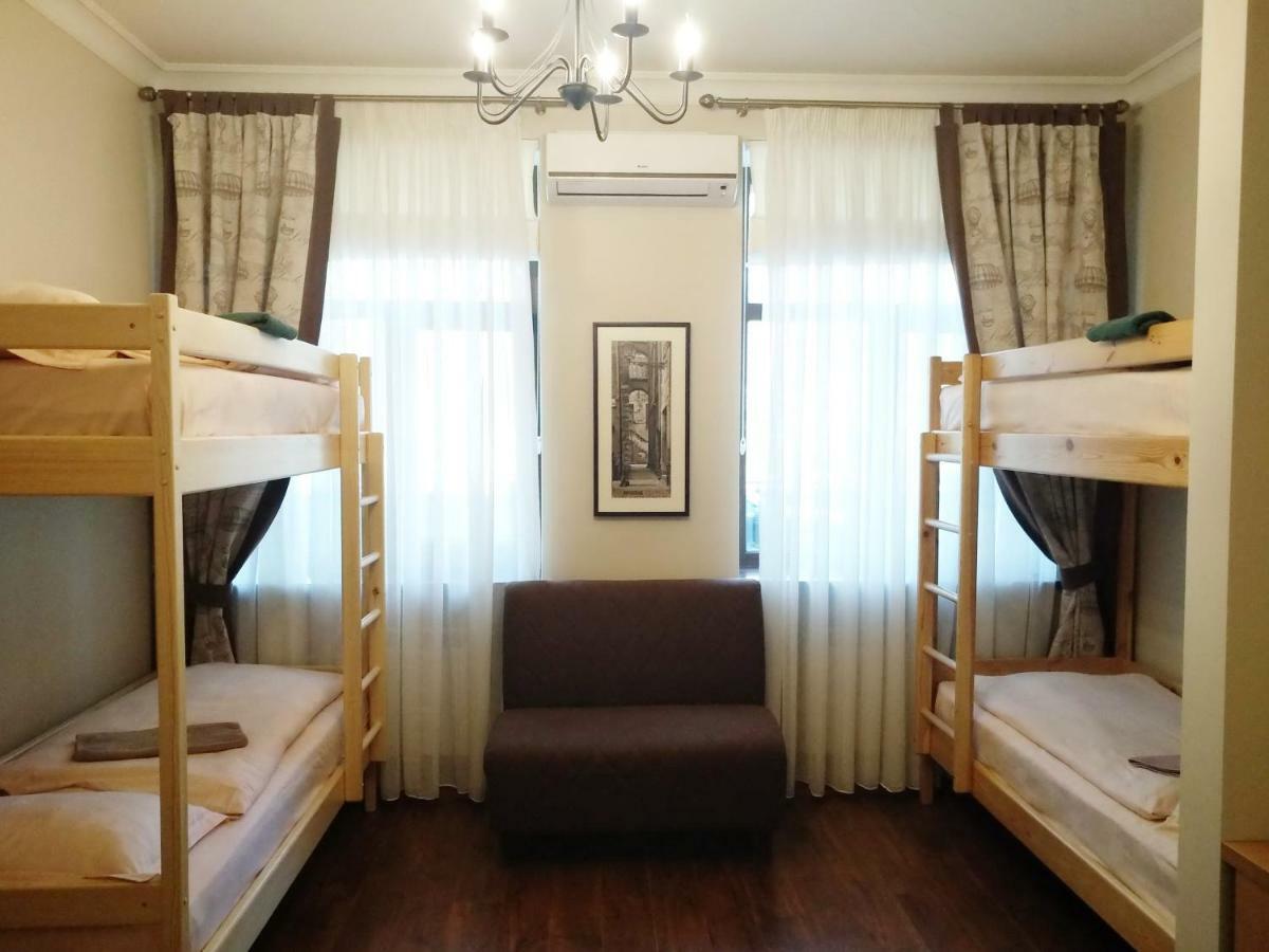 Belokorichi Hotell Kiev Exteriör bild