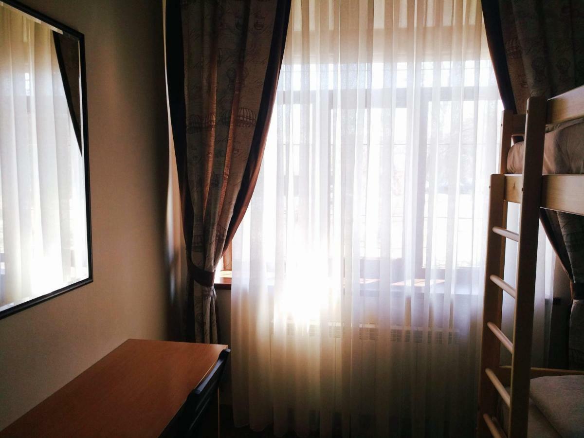 Belokorichi Hotell Kiev Exteriör bild