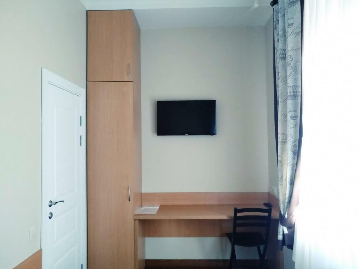 Belokorichi Hotell Kiev Exteriör bild